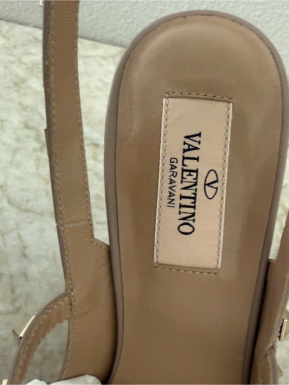 Valentino Garavani Rockstud Ankle Strap Pumps Nude Patent EU 39 NEW - Picture 4 of 7